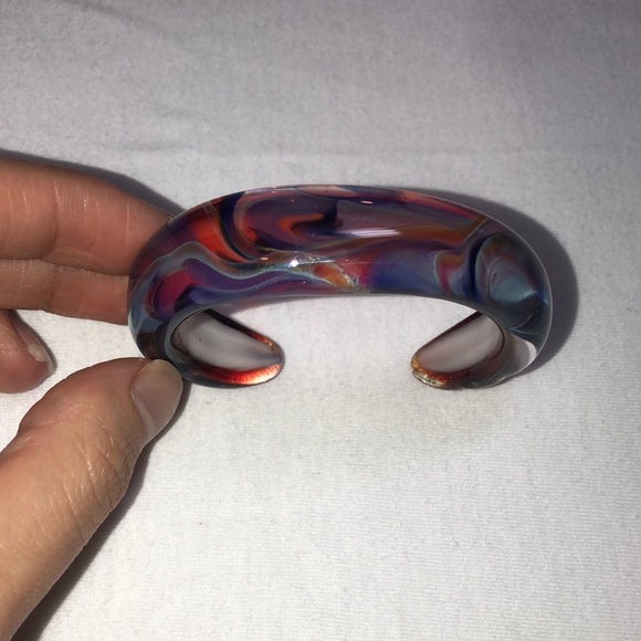 Signed Hand Blown Art Glass Swirl Cuff Bracelet - Picture 6 of 9